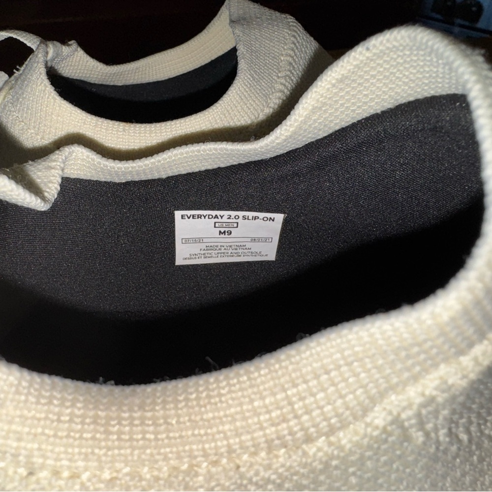 Vessi Everyday Move Slip On Sneakers Mens 9 Cream Beige Waterproof Casual Shoes - Picture 3 of 9